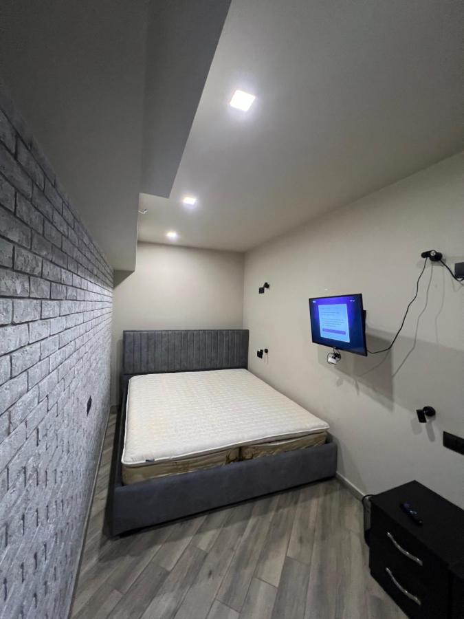 Guest House Green เยเรวาน ภายนอก รูปภาพ